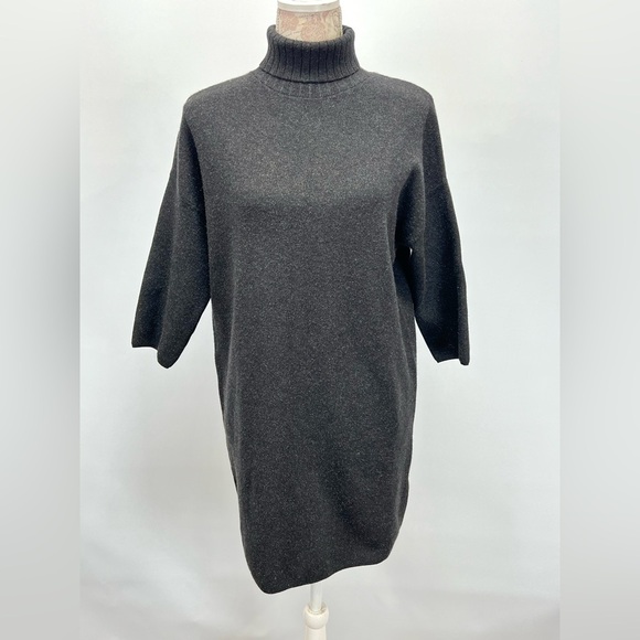Pomander Place Black Long Sleeve Dress - Picture 9 of 16
